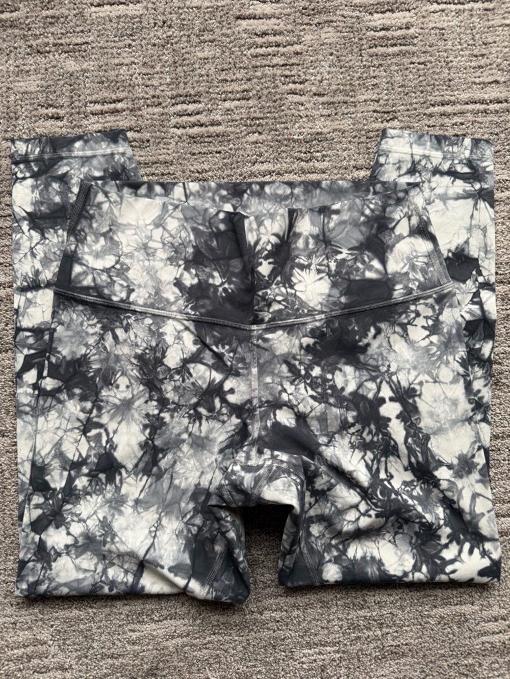 Lululemon Wunder Under High-Rise Tights in a Dual Shibori tie-dye print